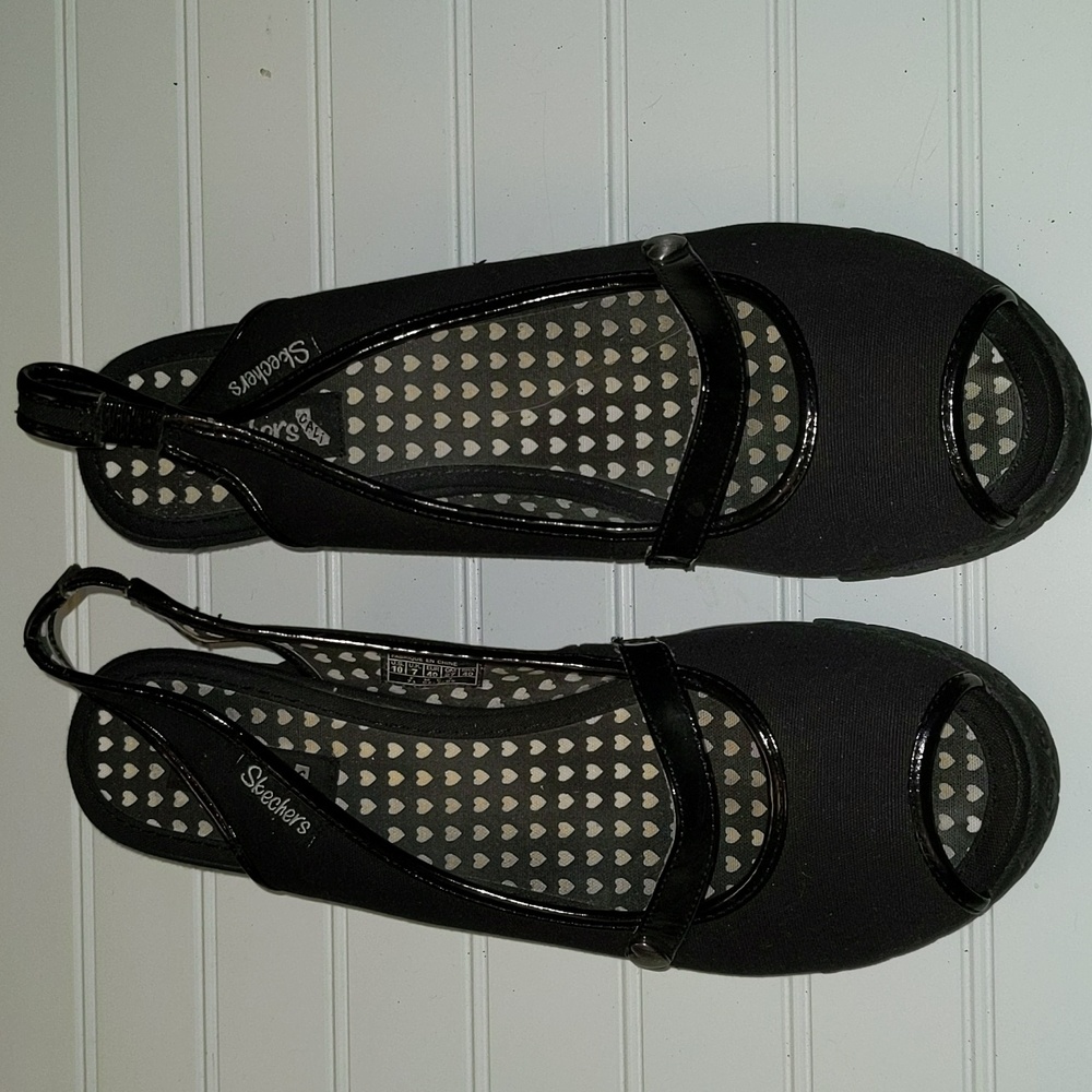 Skechers Black Wedges